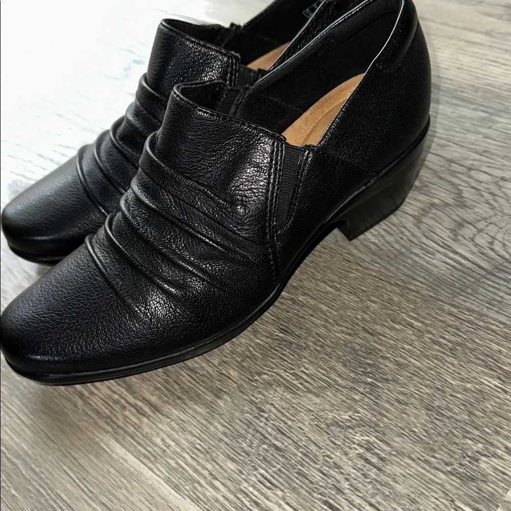 Clark’s Leather Slip-On Loafers chunky heal women’s black size‎ 8 - Picture 3 of 11